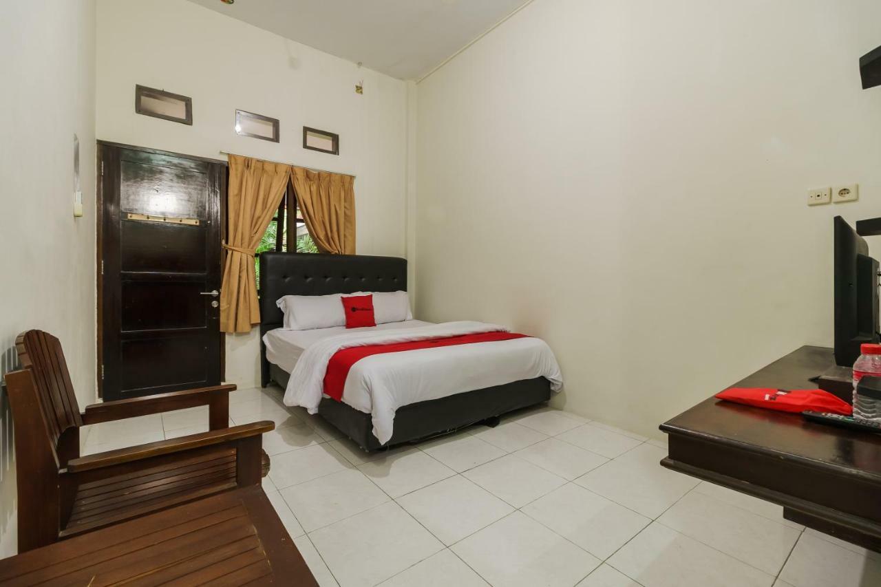 Reddoorz Syariah Near Fort Marlborough بنجكولو المظهر الخارجي الصورة